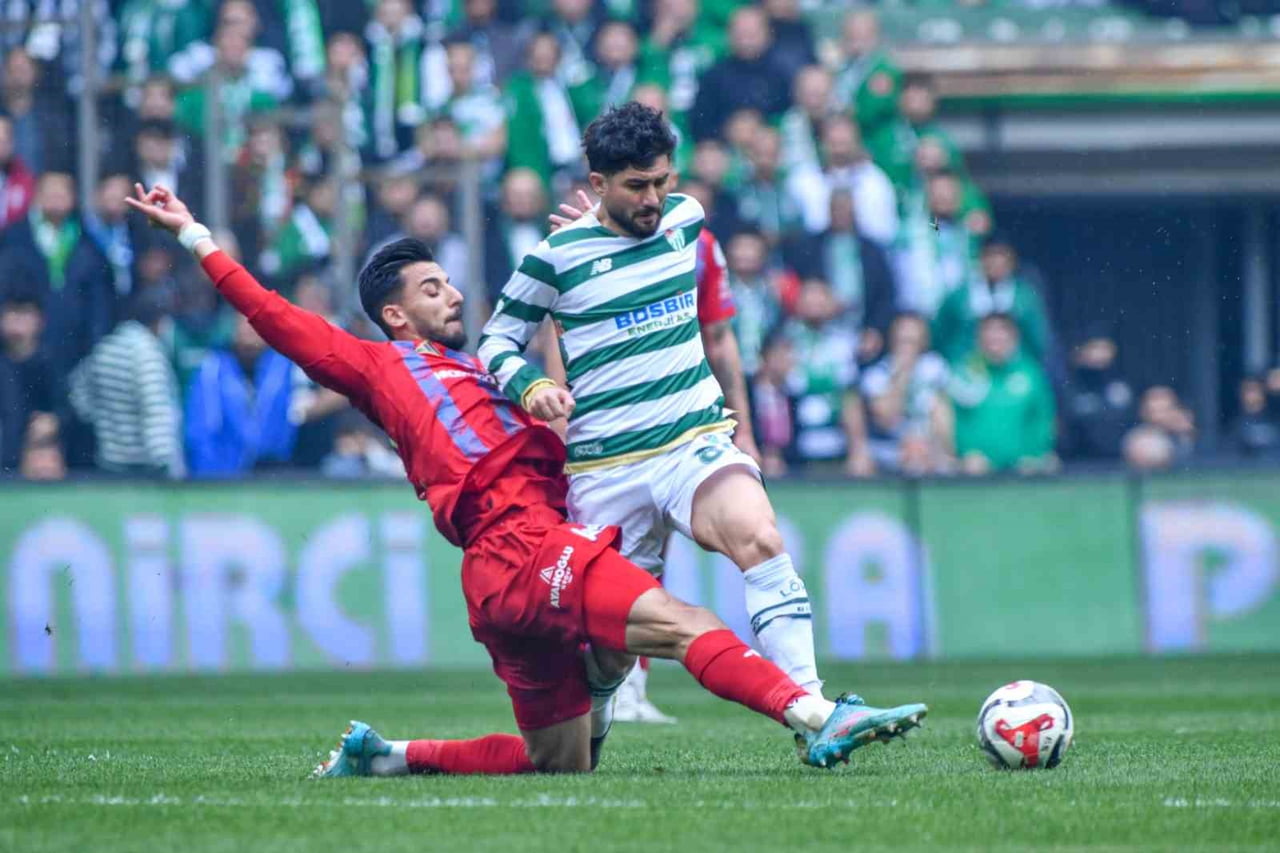 NESİNE 2. LİG KIRMIZI GRUP 31. HAFTASINDA BURSASPOR, SAHASINDA KARŞILAŞTIĞI MARDİN 1969 SPOR’U 2-0...