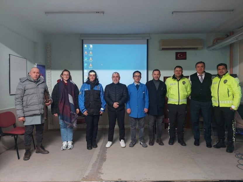 NİĞDE’NİN BOR İLÇESİNDE, ÖĞRENCİLERİN GÜVENLİK VE BİLİNÇ DÜZEYİNİ ARTIRMAYA YÖNELİK ÖNEMLİ BİR...