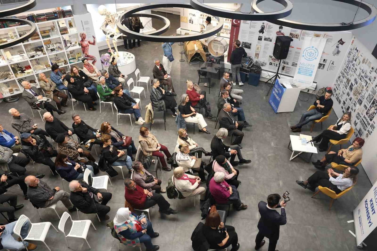 NİLÜFER BELEDİYESİ TARAFINDAN DÜZENLENEN "TÜRKİYE'DE YAŞLANMA POLİTİKALARI" ETKİNLİĞİNDE...