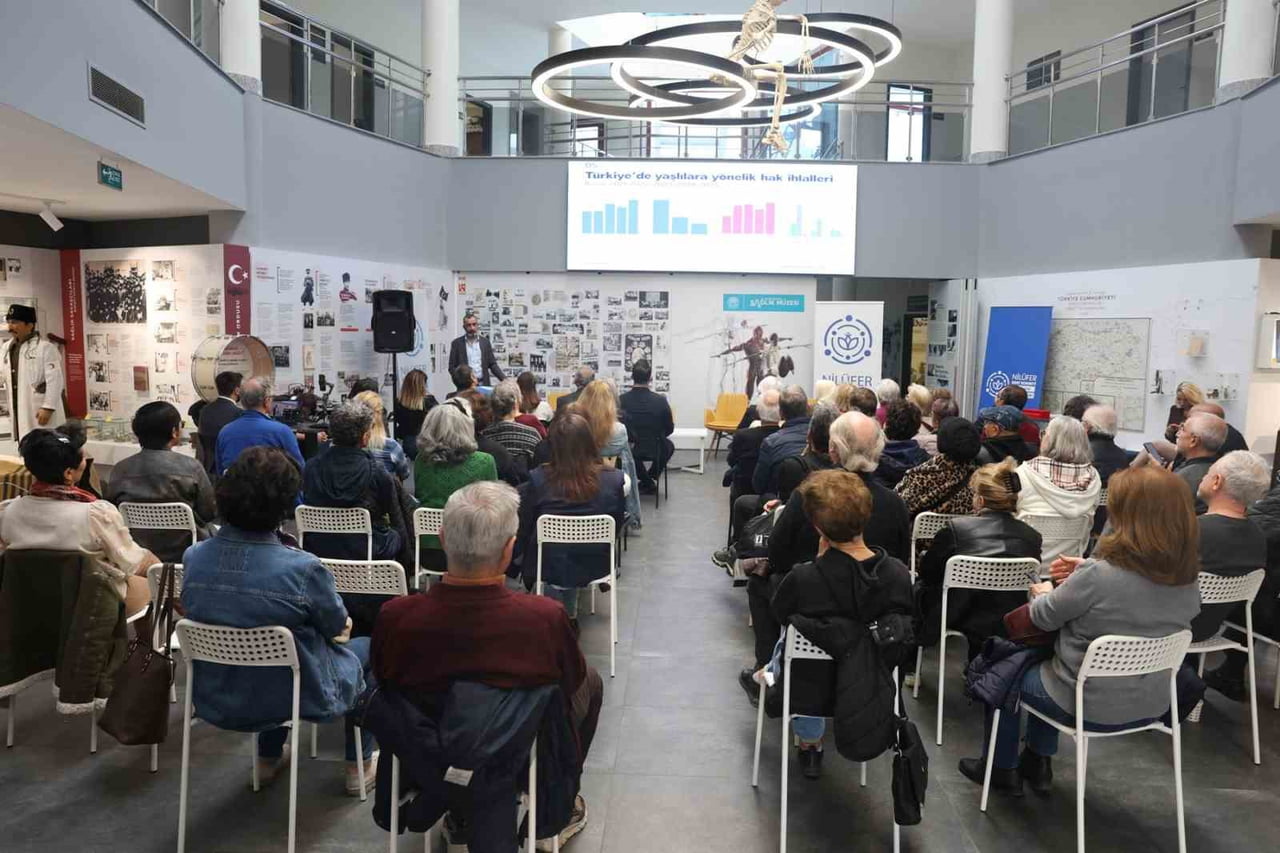 NİLÜFER BELEDİYESİ TARAFINDAN DÜZENLENEN "TÜRKİYE'DE YAŞLANMA POLİTİKALARI" ETKİNLİĞİNDE...