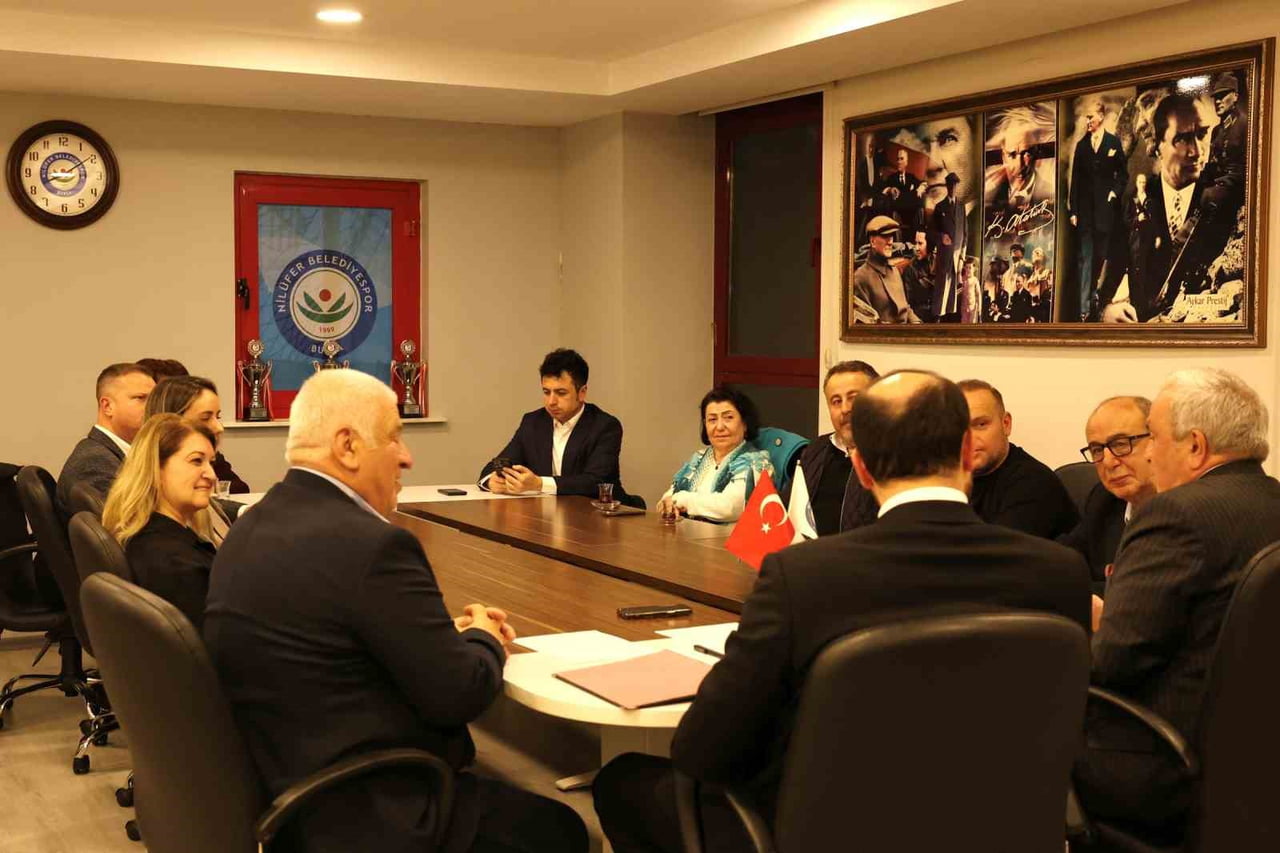 NİLÜFER BELEDİYESİ VE TÜRKİYE HENTBOL FEDERASYONU İŞ BİRLİĞİYLE ÖZLÜCE VE 19 MAYIS MAHALLERİNİ...