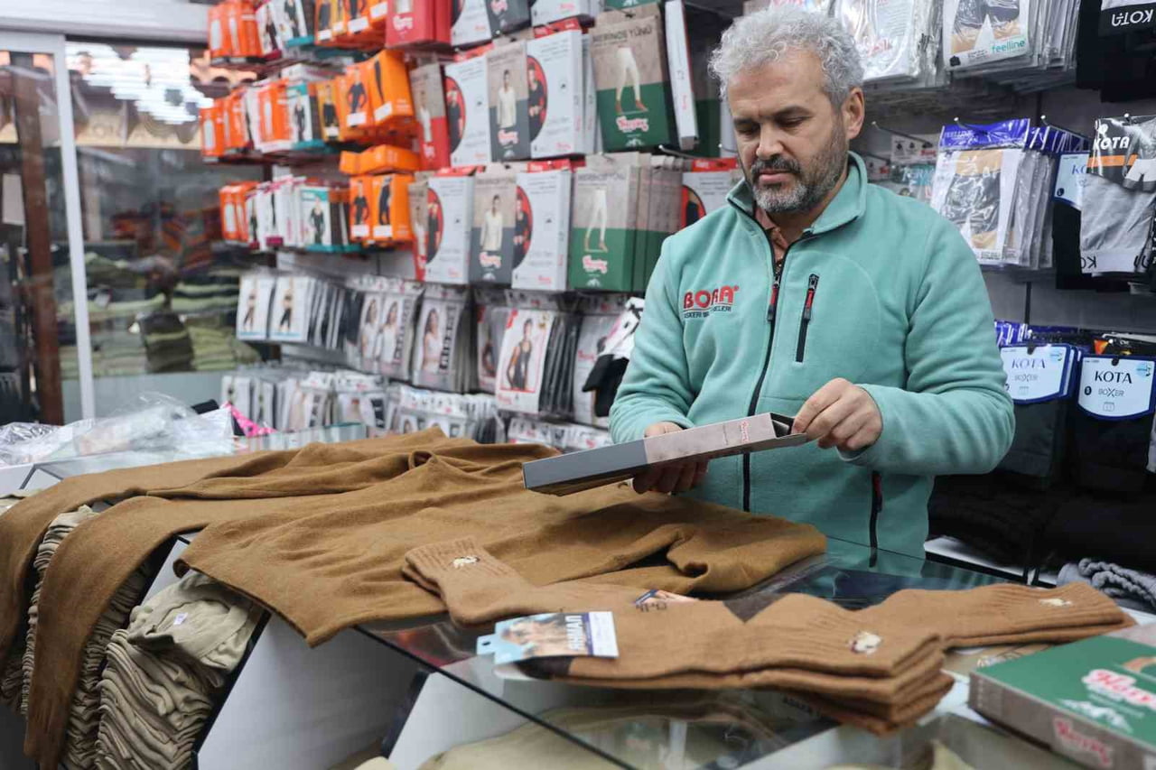 NİSAN AYINDA HAVALARIN ISINMASI BEKLENİRKEN ZAMAN ZAMAN ETKİSİNİ SÜRDÜREN SOĞUK HAVA, VATANDAŞLARI...
