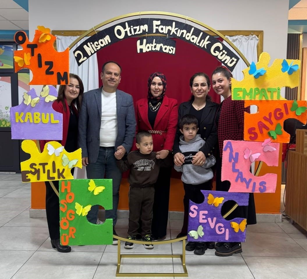 ÖDEMİŞ 100. YIL İLKOKULUNDA 2 NİSAN DÜNYA OTİZM FARKINDALIK GÜNÜ KAPSAMINDA ANLAMLI VE DUYGU DOLU...