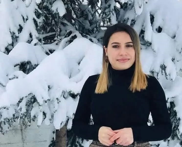 ÖĞRETMEN ESRA ŞENTÜRK