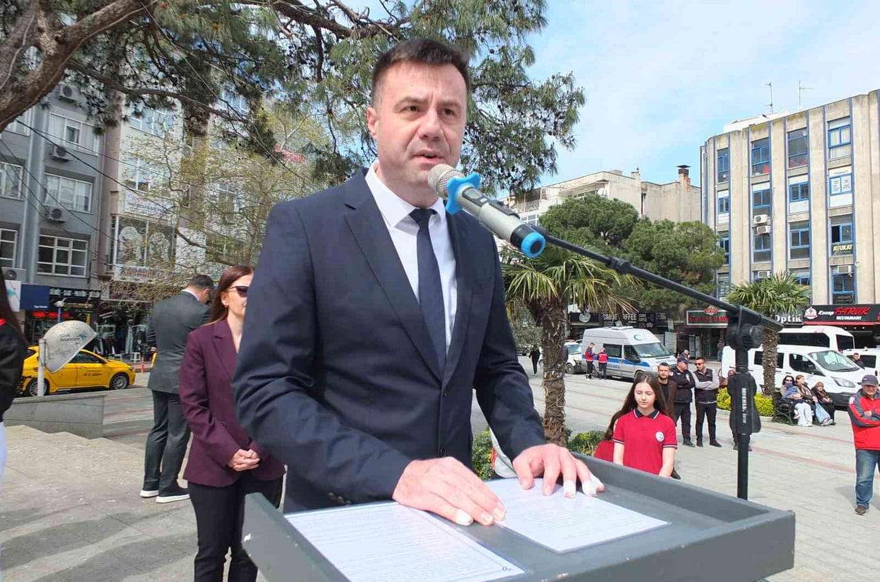 OĞUZ ÜZMEZ KNUŞTU