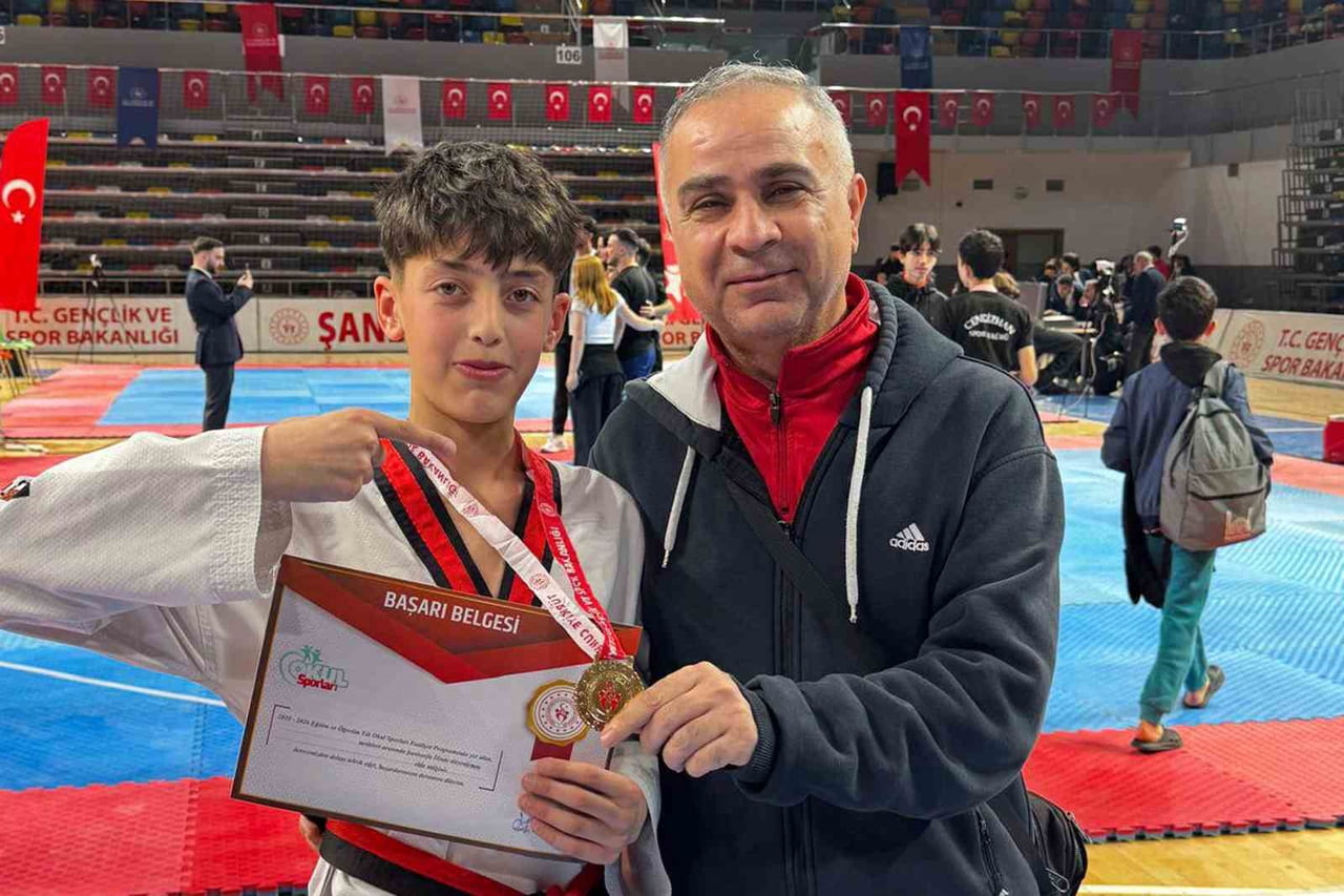 OKUL SPORLARI ŞAMPİYONASINDA ARABANLI SPORCU ÖZTÜRK ŞAMPİYON OLDU