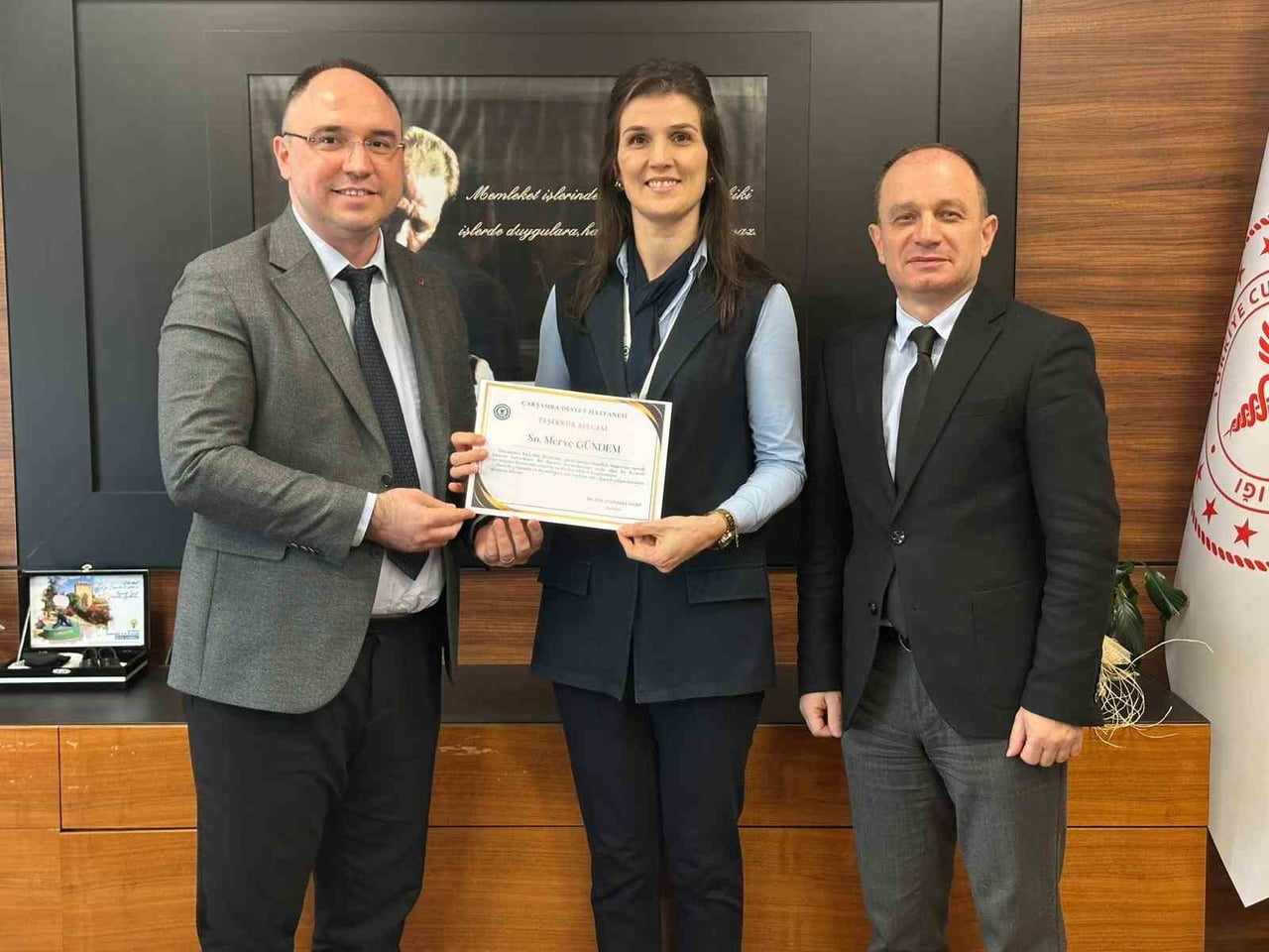 OLAY, 1 NİSAN ÇARŞAMBA GÜNÜ SAAT 11.30 SIRALARINDA ÇARŞAMBA DEVLET HASTANESİ RADYOLOJİ BEKLEME...