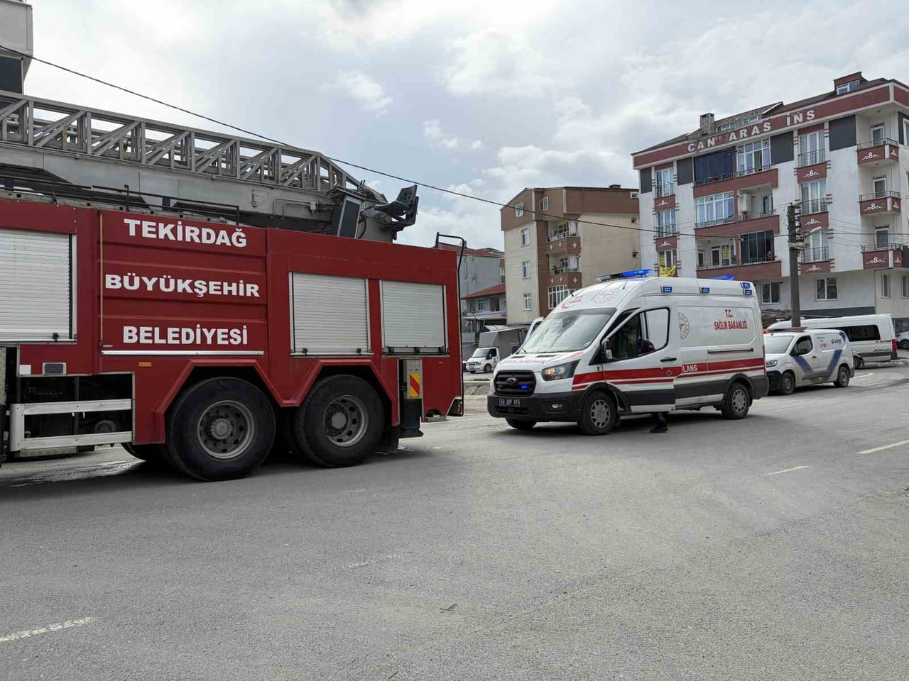 OLAY YERİNE GELEN 112 EKİPLERİ