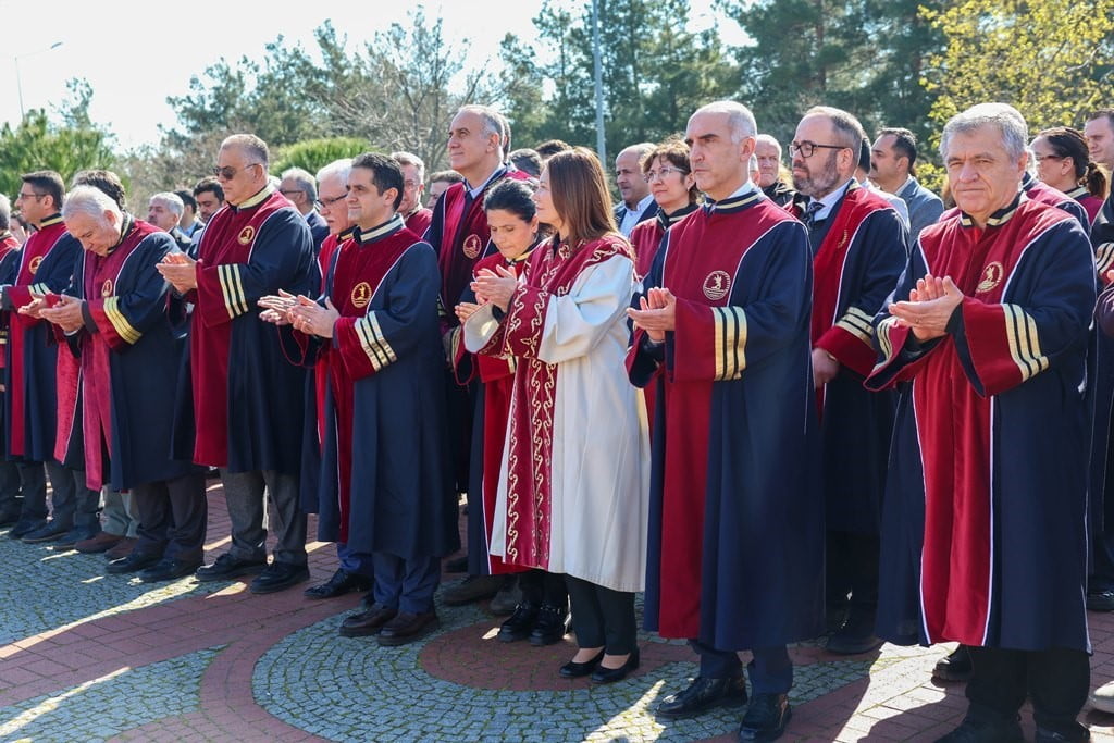 ONDOKUZ MAYIS ÜNİVERSİTESİ, 1 NİSAN 1975’TE BAŞLAYAN EĞİTİM, BİLİM VE KÜLTÜR YOLCULUĞUNUN 51....