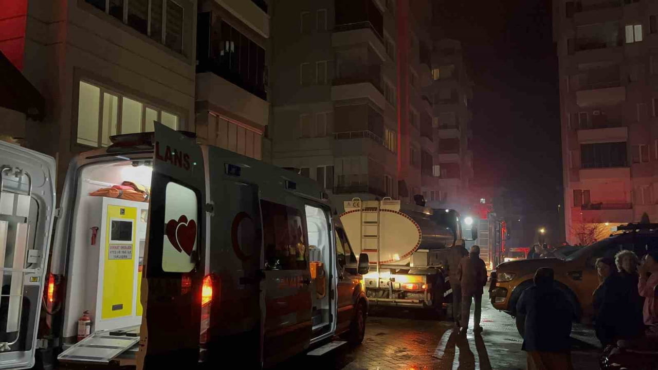 ORDU’NUN ALTINORDU İLÇESİNDE BİR DAİREDE ÇIKAN YANGINDA 81 YAŞINDAKİ ŞAHIS AĞIR...