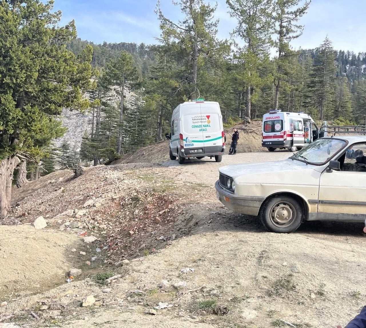 OSMANİYE’DE KAYALIKLARDAN DÜŞEN ADAM HAYATINI KAYBETTİ