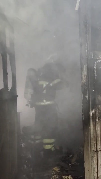 OSMANİYE’DE TEK KATLI MÜSTAKİL BİR EVDE ÇIKAN YANGIN, OSMANİYE BELEDİYESİ İTFAİYE EKİPLERİNİN...