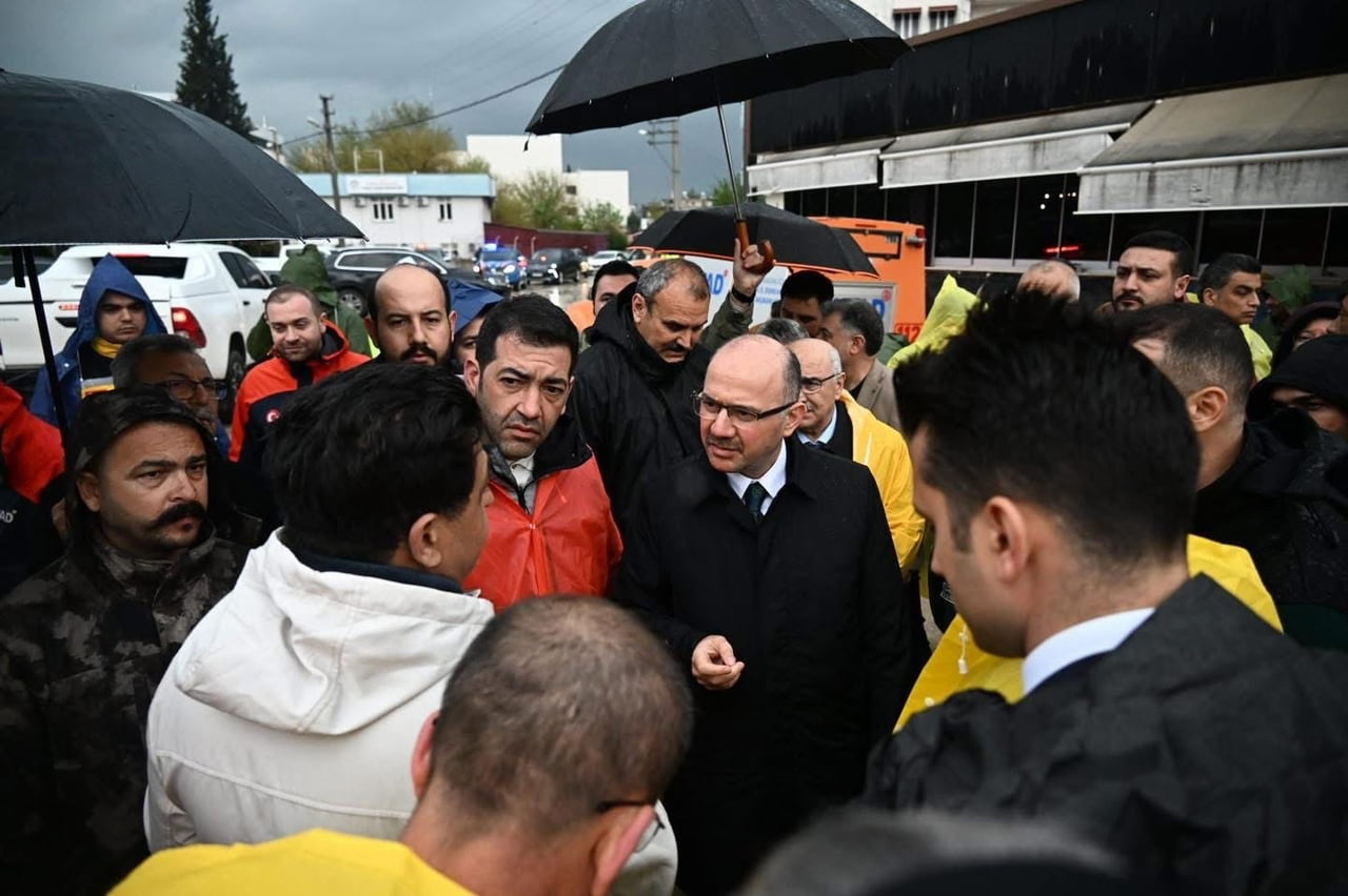OSMANİYE’NİN KADİRLİ İLÇESİNDE ETKİLİ OLAN SAĞANAK YAĞIŞLARIN ARDINDAN OLUŞAN SEL VE HEYELANLARA...
