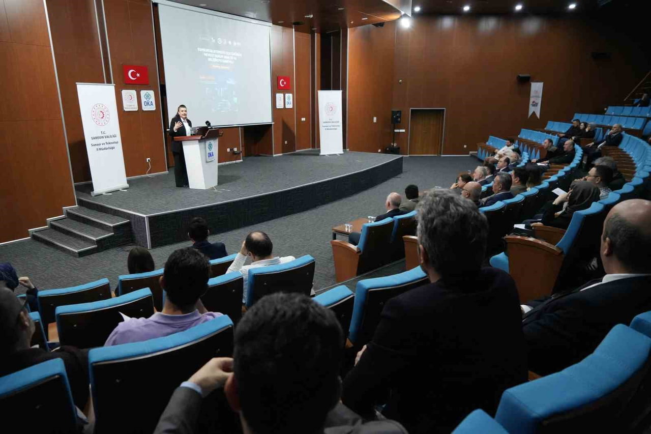 OTOMOTİV SEKTÖRÜNÜN MEVCUT DURUM ANALİZİ VE GELİŞİM POTANSİYELİ PAYDAŞ ÇALIŞTAYI, SAMSUN’DA ORTA...