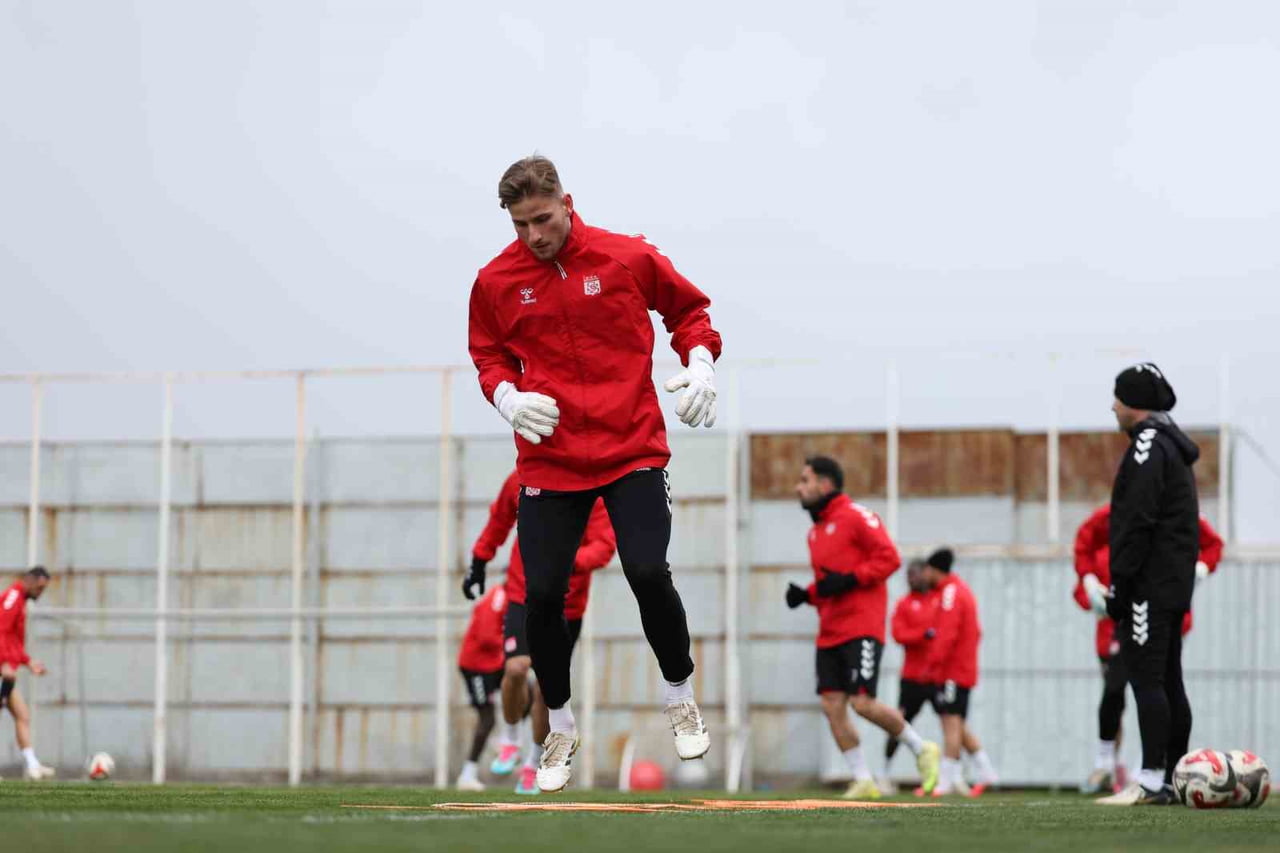 ÖZBELSAN SİVASSPOR, TRENDYOL 1. LİG’İN 35. HAFTASINDA SAHASINDA İSTANBULSPOR İLE OYNAYACAĞI MAÇIN...