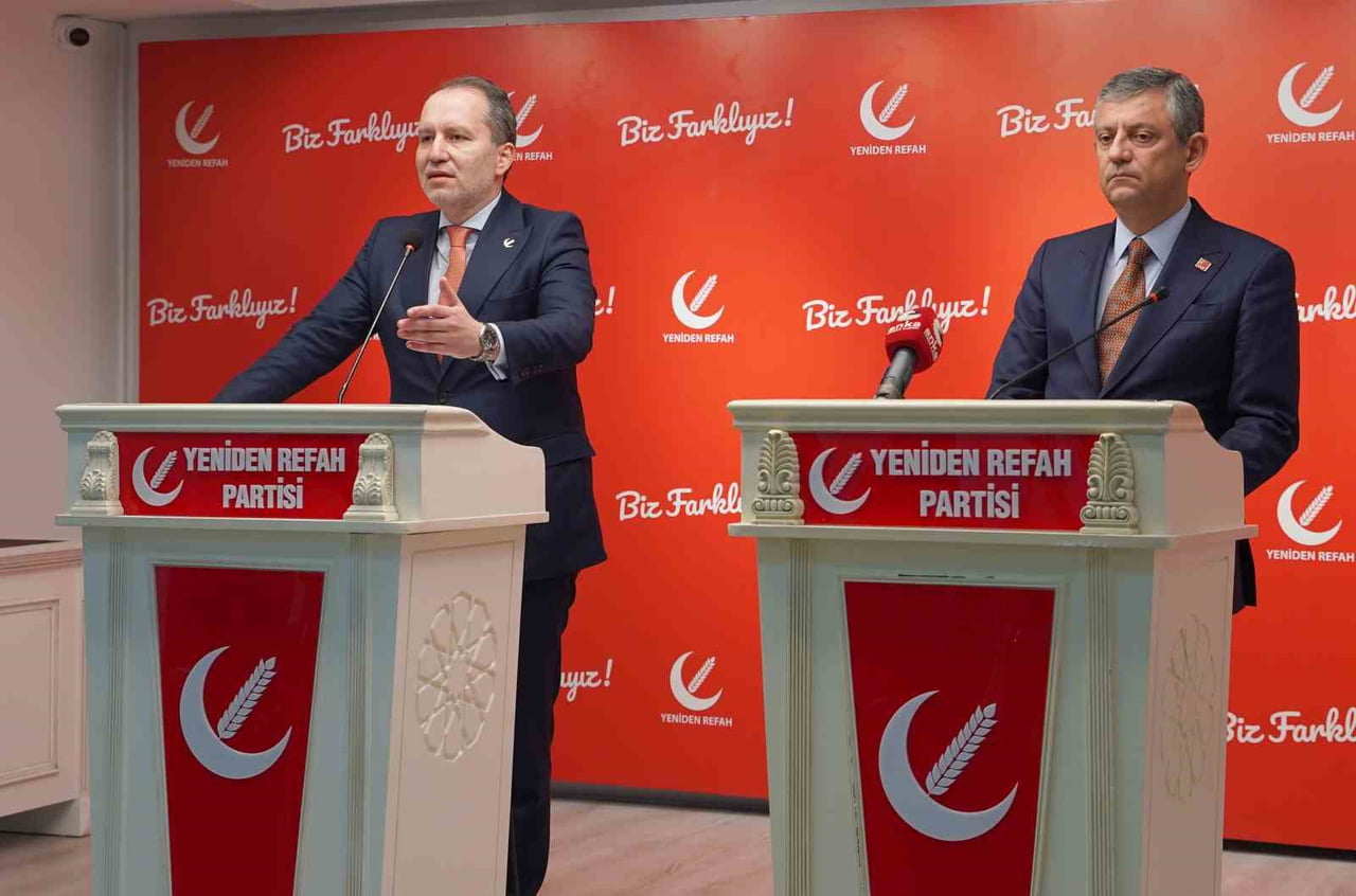 ÖZGÜR ÖZEL VE FATİH ERBAKAN