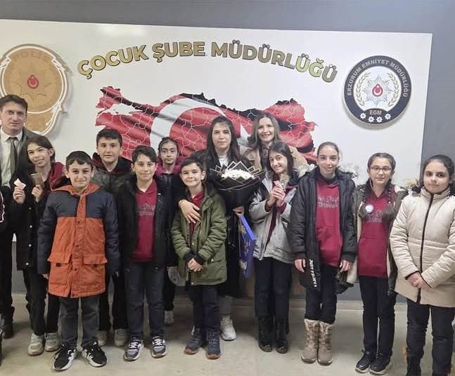 POLİS HAFTASI ETKİNLİKLERİ KAPSAMINDA FAİK GÜNGÖR ORTAOKULU ÖĞRENCİLERİ, İL EMNİYET MÜDÜRLÜĞÜ’NDE...
