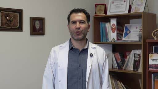 Prof. Dr. Koçkaya: "Sokak hayvanlarına karşı sorumluluklarımız var"