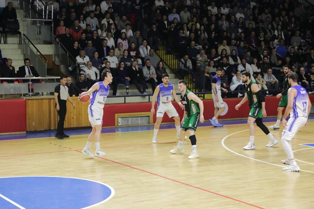 PROTOKOLDEN KÜTAHYA BELEDİYESPOR’A TRİBÜN DESTEĞİ