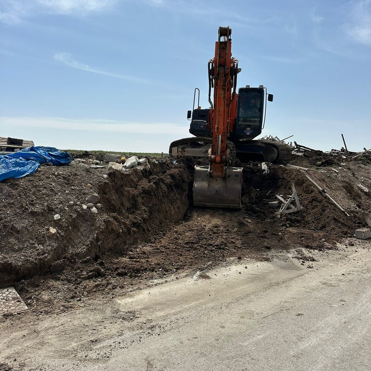 PURSAKLAR BELEDİYESİ, İLÇENİN ULAŞIM ALTYAPISINI GÜÇLENDİRMEK VE YAŞAM KALİTESİNİ ARTIRMAK...