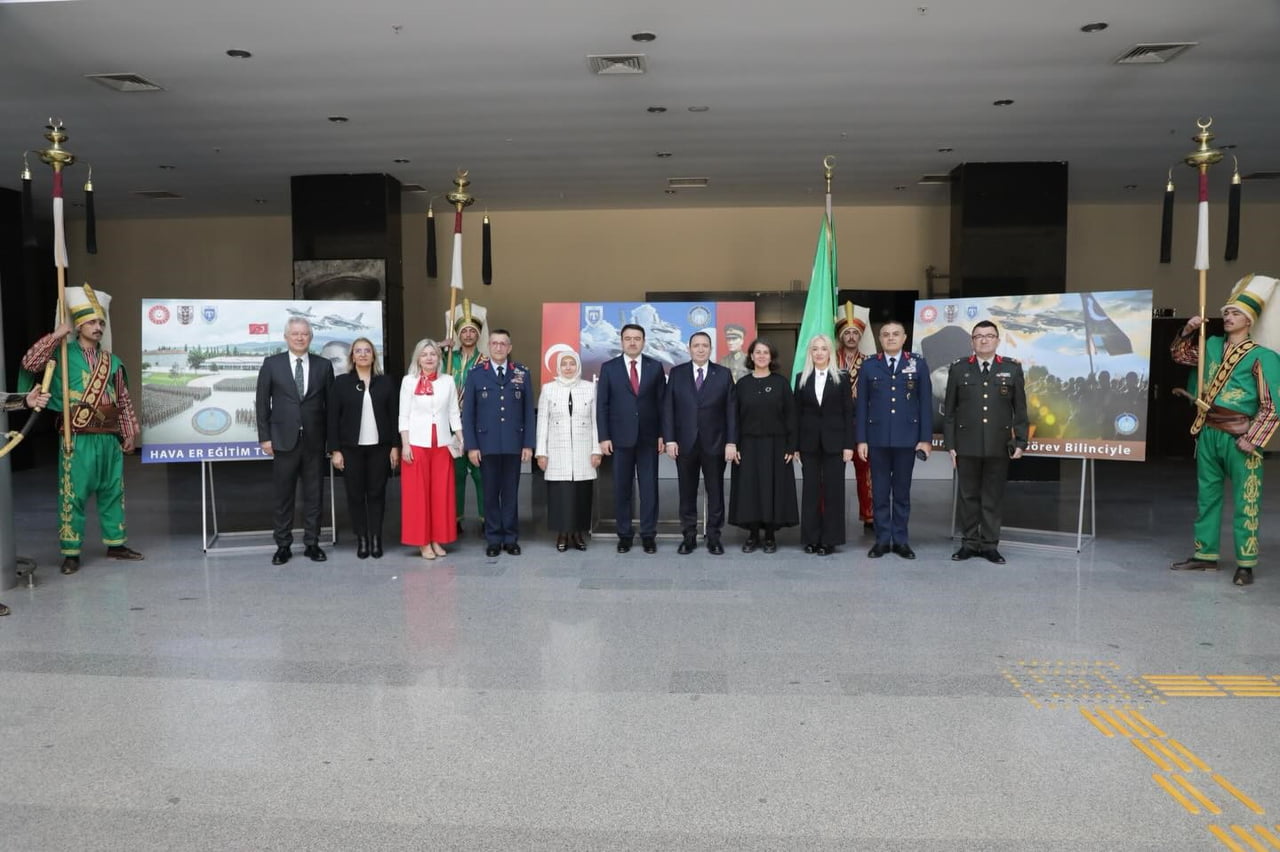 "İSTİKLALE GİDEN YOLDA TÜRKİYE ŞEHİTLERİNİ ANIYOR" PROGRAMI KÜTAHYA’DA DÜZENLENDİ