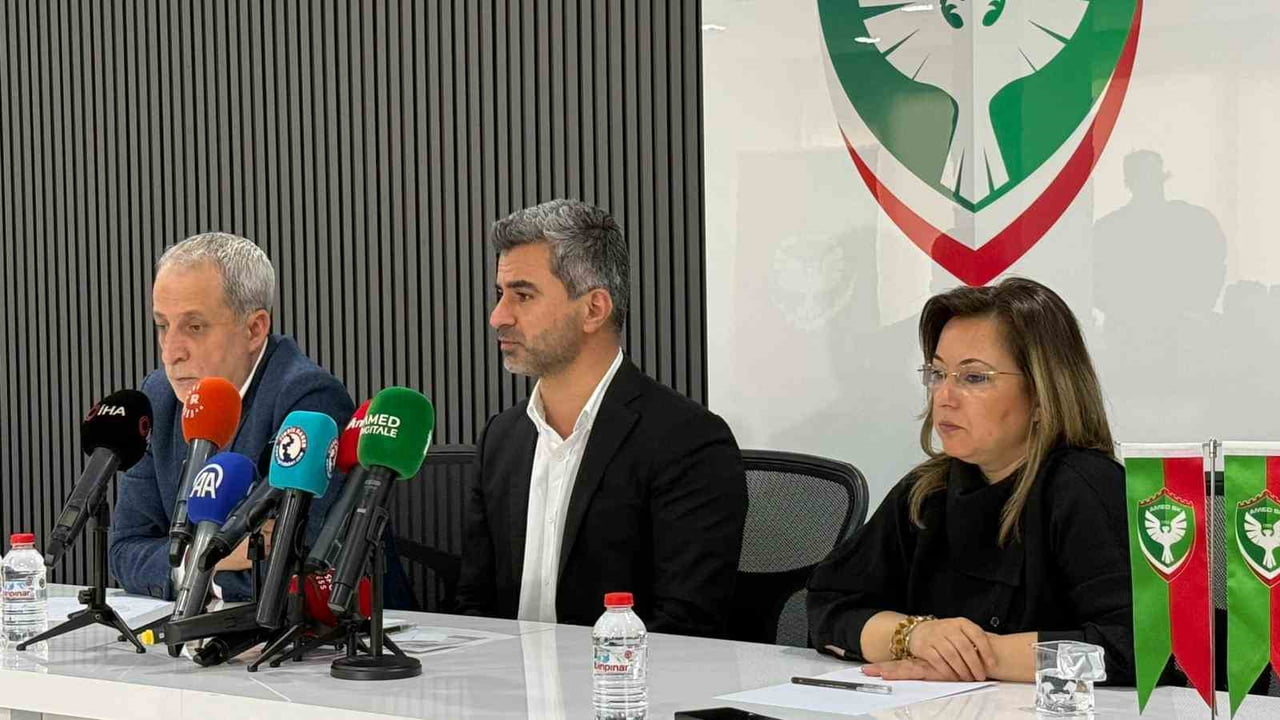 RENDYOL 1. LİG'DE 2. SIRADA YER ALAN AMED SPORTİF FAALİYETLER'İN BAŞKANI NAHİT EREN, BANDIRMA’YA...