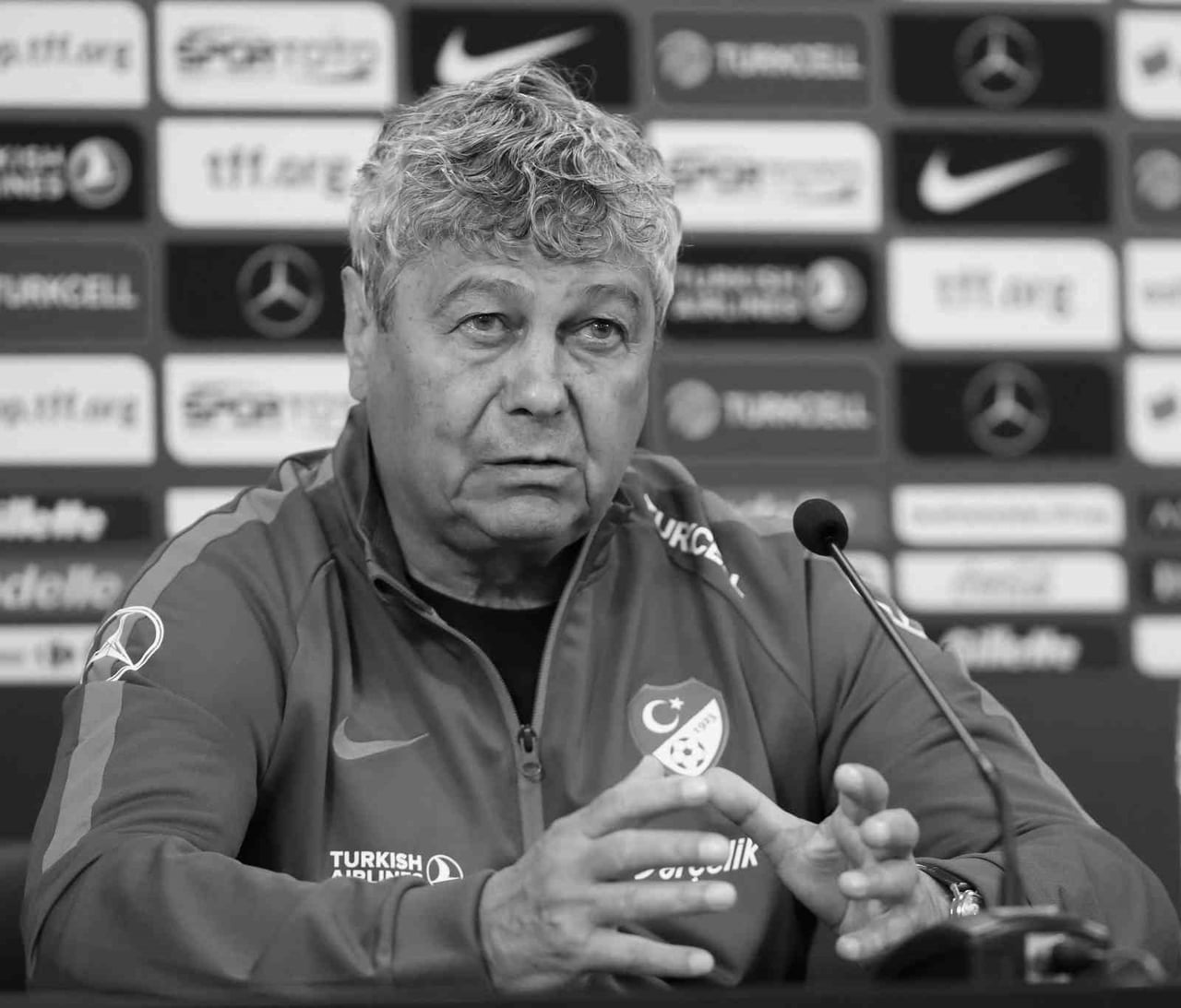 RUMEN TEKNİK DİREKTÖR MİRCEA LUCESCU