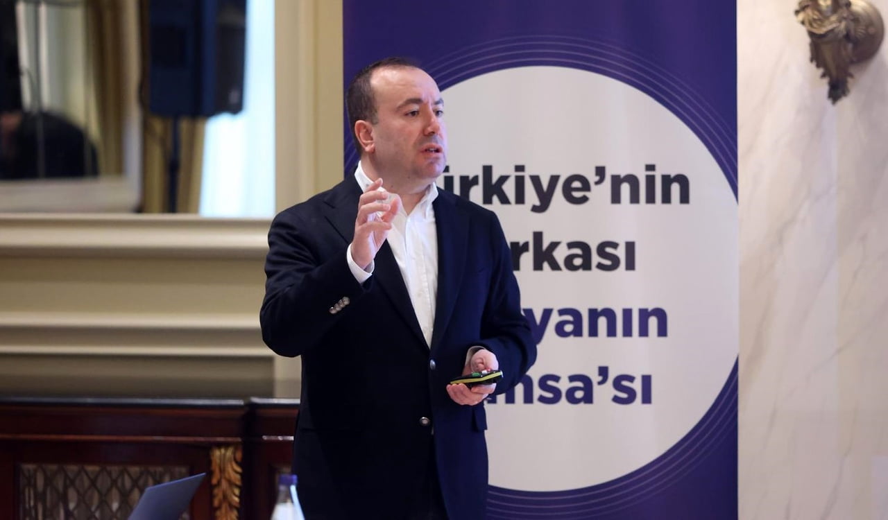 SABANCI HOLDİNG STRATEJİK YATIRIMLAR VE OPERASYONLAR BAŞKANI VE ÇİMSA YÖNETİM KURULU BAŞKANI UMUT...