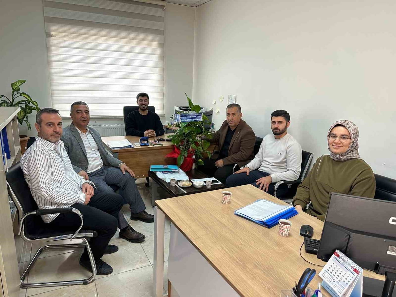 SAĞLIK-SEN ŞIRNAK ŞUBE BAŞKANI SABĞATULLAH ANMAL, YÖNETİM KURULU ÜYELERİ İLE İL SAĞLIK...