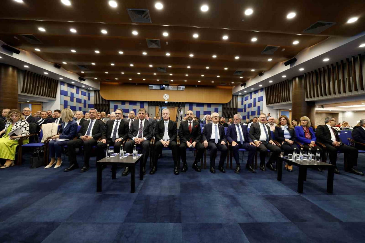 SAĞLIK TURİZMİ EGE BÖLGE TOPLANTISI, İZMİR TİCARET ODASI'NDA DÜZENLENDİ