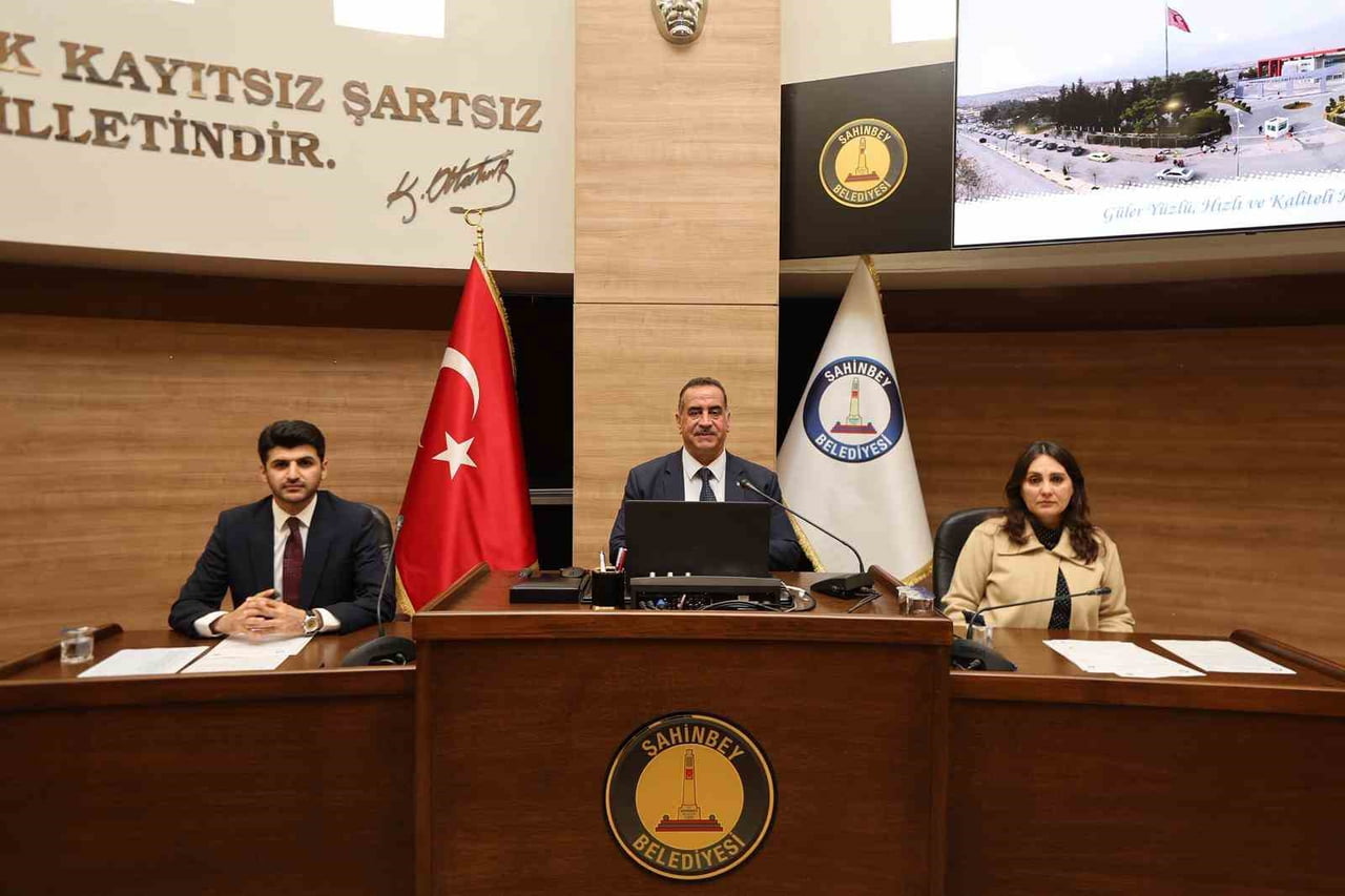 ŞAHİNBEY BELEDİYESİ NİSAN AYI OLAĞAN MECLİS TOPLANTISININ 1.OTURUMU ŞAHİNBEY BELEDİYESİ MECLİS...