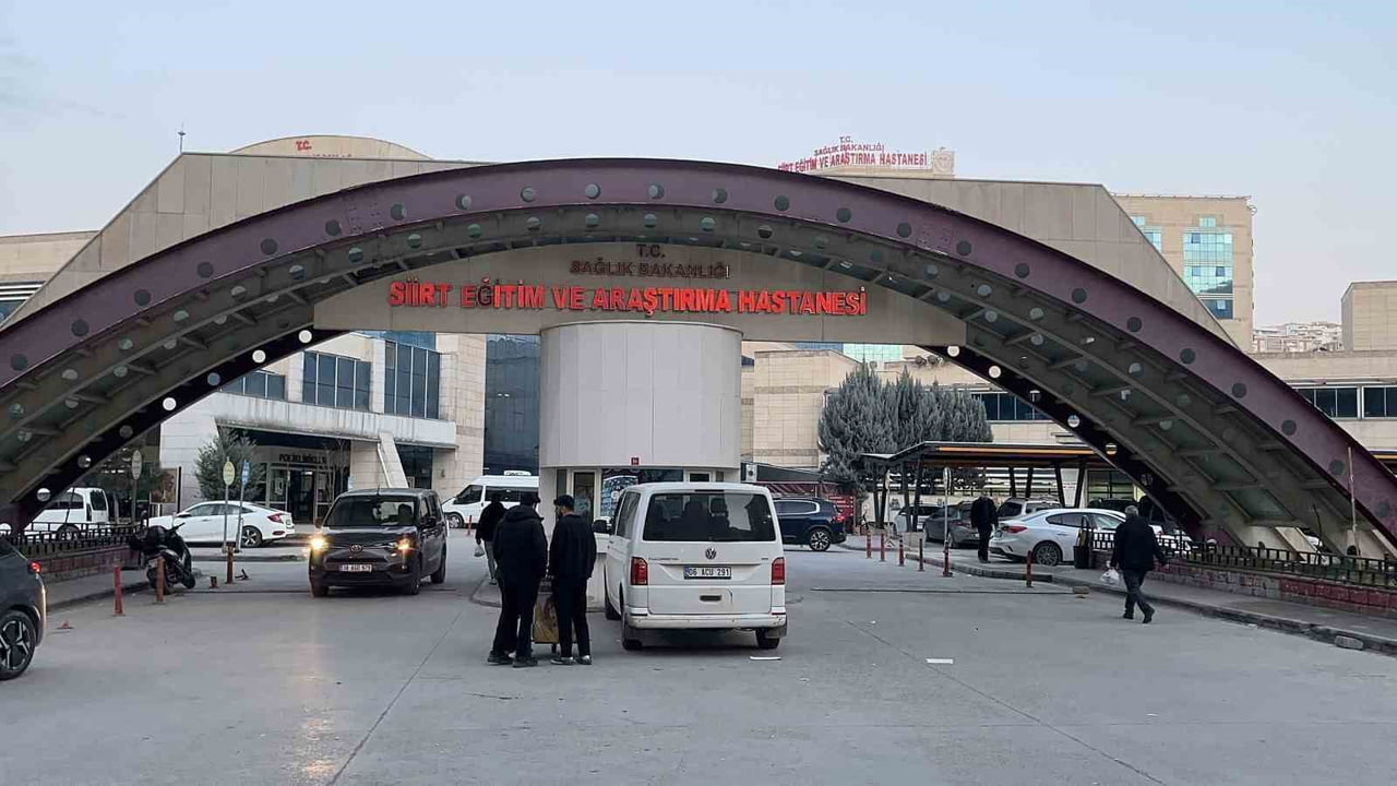 ŞAHSIN CENAZESİ, OTOPSİ İŞLEMLERİ İÇİN SİİRT EĞİTİM VE ARAŞTIRMA HASTANESİ MORGUNA...