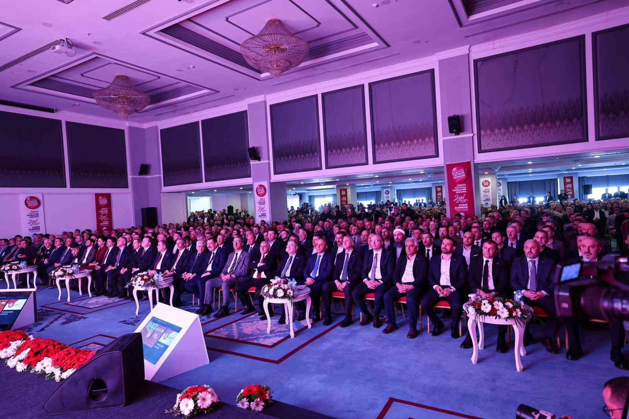 SAKARYA BÜYÜKŞEHİR BELEDİYE BAŞKANI YUSUF ALEMDAR, GÖREVDEKİ 2 YILLIK SÜRECİNİ VE ŞEHRİN...