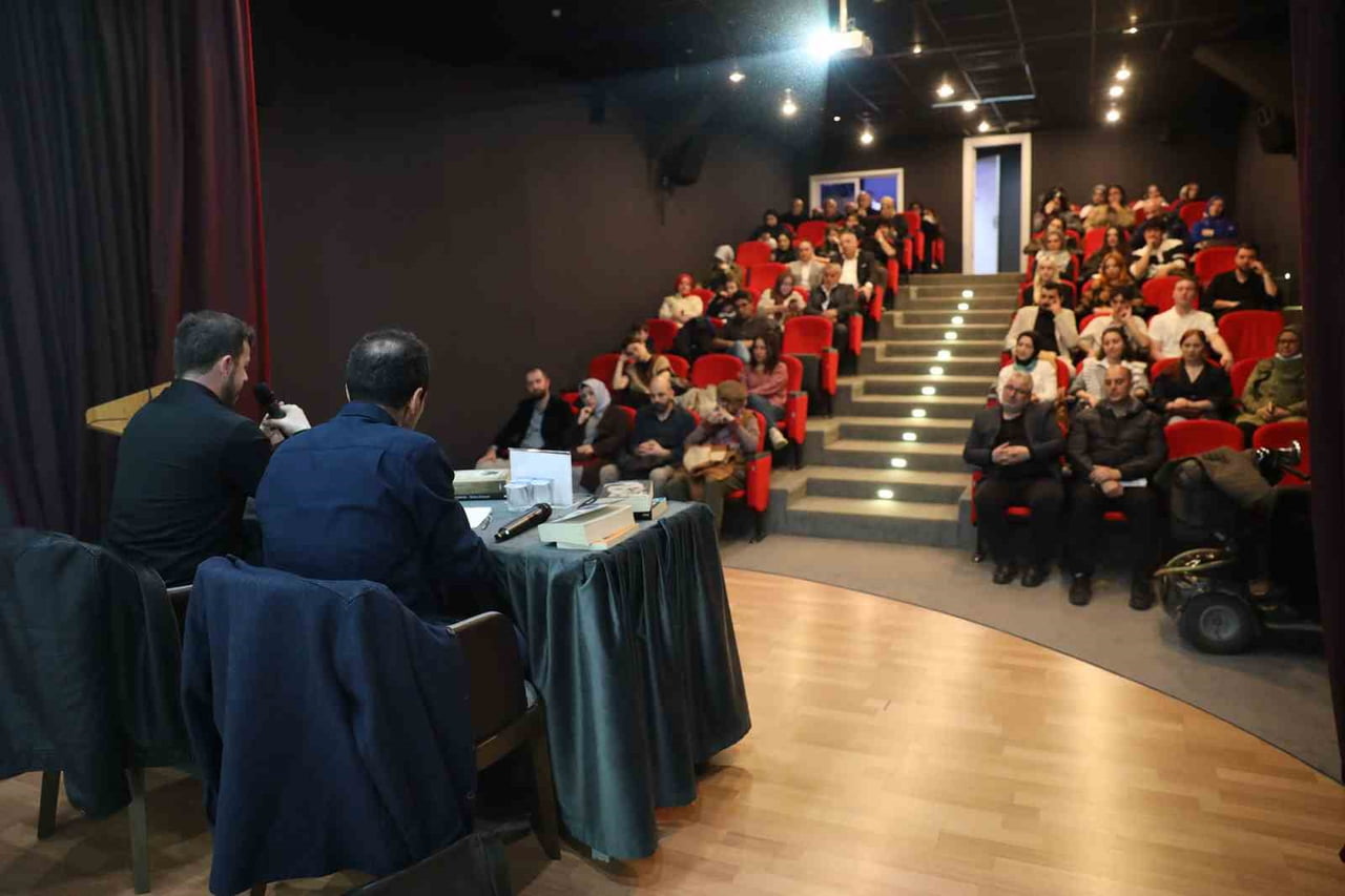 SAKARYA BÜYÜKŞEHİR BELEDİYESİ NİSAN AYI KÜLTÜR SANAT ETKİNLİKLERİ KAPSAMINDA, TÜRK EDEBİYATININ...