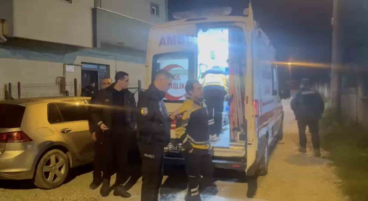 SAKARYA’NIN KAYNARCA İLÇESİNDE AYNI EVDE YAŞAYAN İKİ ARKADAŞ ARASINDA ÇIKAN TARTIŞMADA BİR KİŞİ...