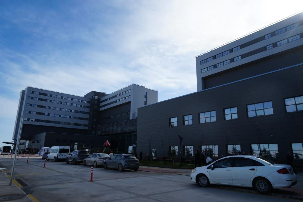 SAMSUN'DA BAZI KLİNİKLER, BUGÜN İTİBARIYLA ŞEHİR HASTANESİ'NDE HİZMET VERMEYE BAŞLADI.