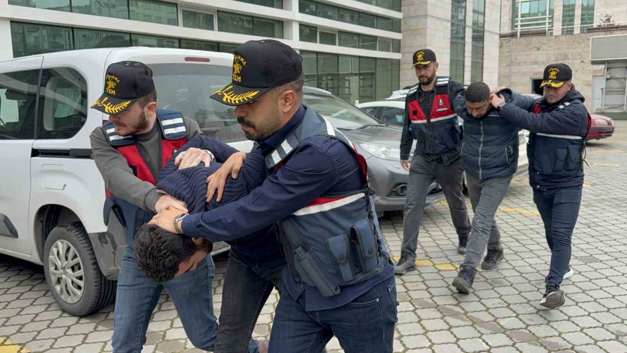 SAMSUN’DA TERÖR ÖRGÜTÜ DEAŞ’A YÖNELİK JANDARMA TARAFINDAN DÜZENLENEN EŞ ZAMANLI OPERASYONDA IRAK...