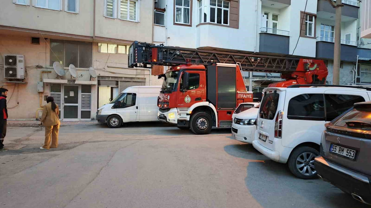 SAMSUN’UN BAFRA İLÇESİNDE EVİNDE DUŞ ALDIĞI SIRADA DÜŞEN BİR KİŞİ HAYATINI KAYBETTİ.