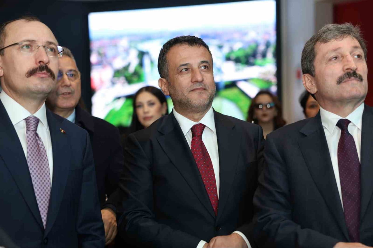 SAMSUN VALİSİ ORHAN TAVLI, 15-22 NİSAN TURİZM HAFTASI DOLAYISIYLA YAPTIĞI AÇIKLAMADA, SAMSUN’UN...