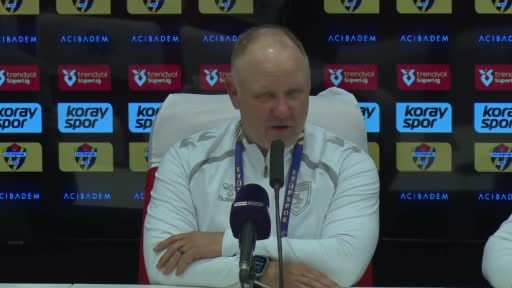 Samsunspor Teknik Sorumlusu Sebastian Hahn, Eyüpspor maçı sonrası yaptığı açıklamada, "Bu...