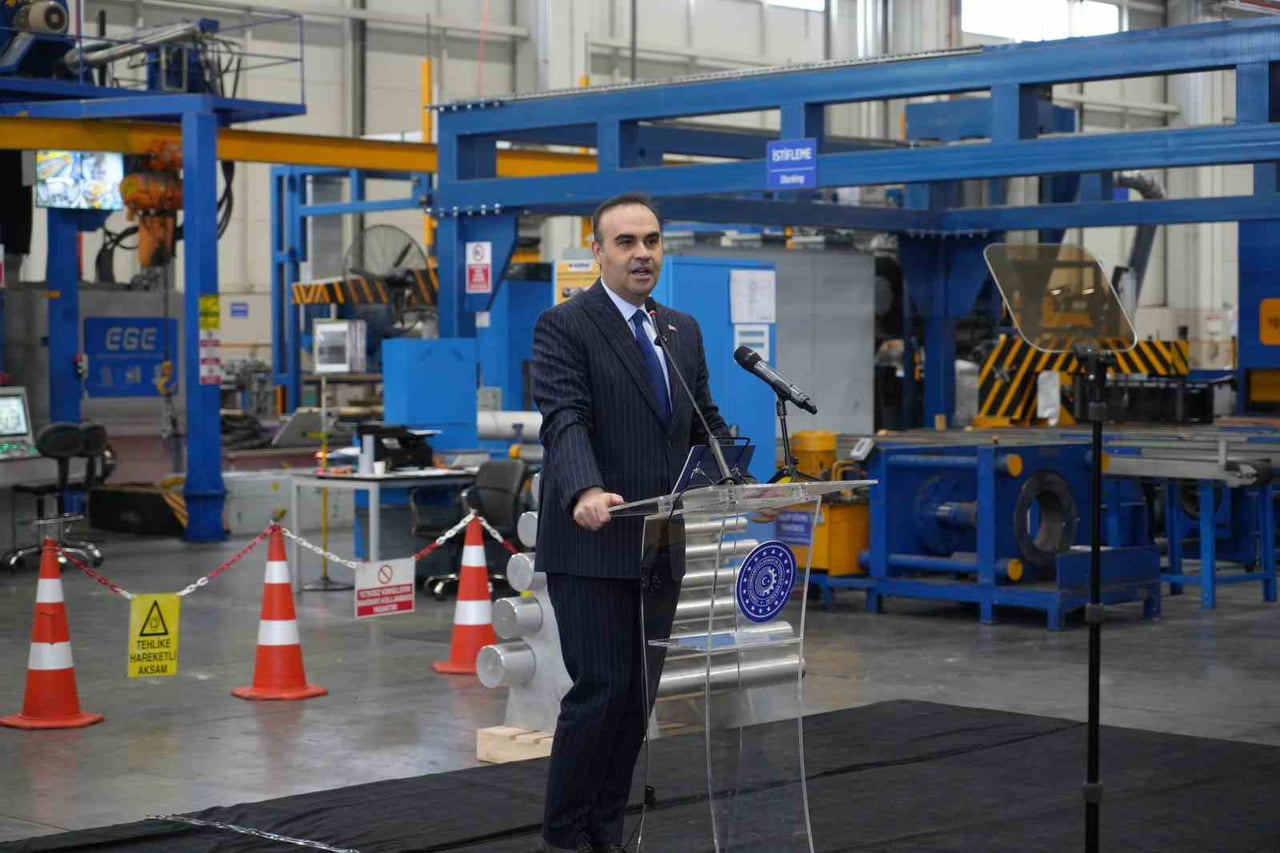 SANAYİ VE TEKNOLOJİ BAKANI MEHMET FATİH KACIR KONUŞMA YAPTI