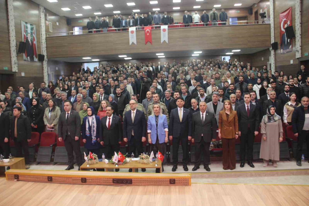 ŞANLIURFA'DA "İLETİŞİMİN YENİ YÜZYILI" EĞİTİM PROGRAMI GERÇEKLEŞTİRİLDİ