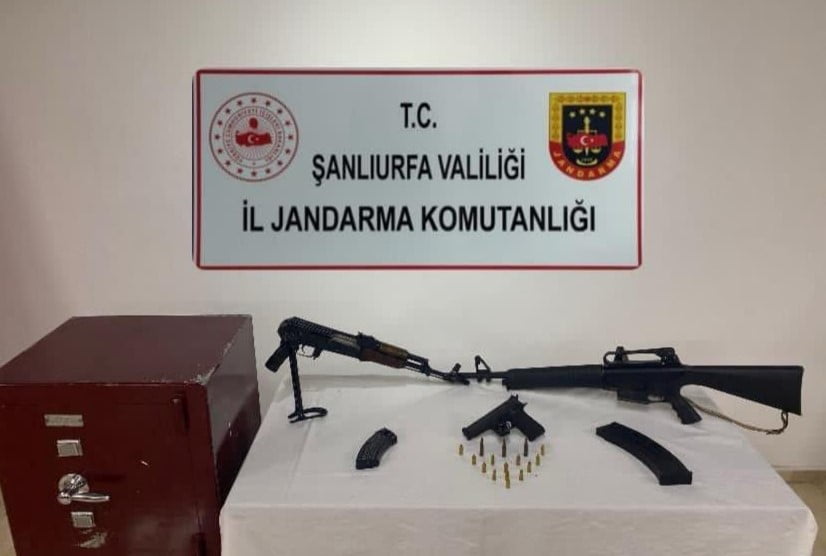 ŞANLIURFA'DA RUHSATSIZ SİLAH ELE GEÇİRİLDİ