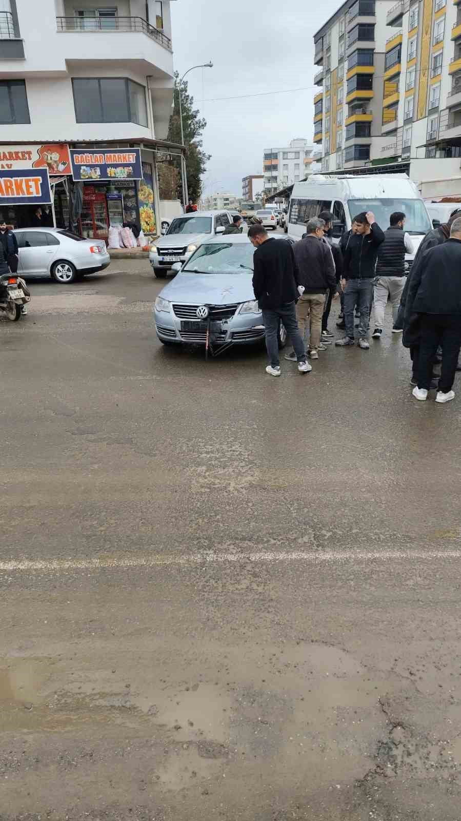 ŞANLIURFA’NIN SİVEREK İLÇESİNDE OTOMOBİLİN ÇARPTIĞI 14 YAŞINDAKİ KIZ ÇOCUĞU AĞIR...