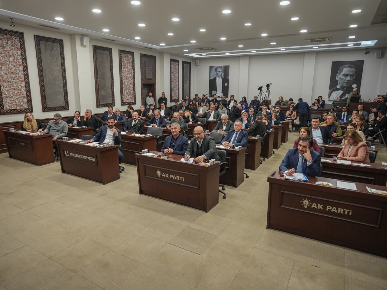 ŞEHİTKAMİL BELEDİYESİ NİSAN AYI MECLİS TOPLANTISI’NIN 1. BİRLEŞİMİ UMUT YILMAZ BAŞKANLIĞINDA...