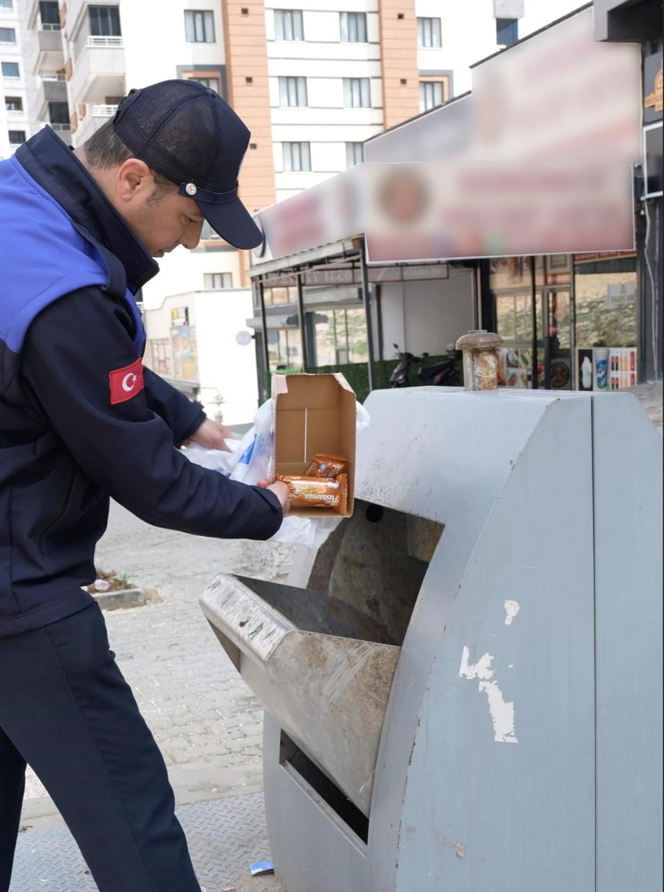ŞEHİTKAMİL BELEDİYESİ ZABITA EKİPLERİ TARAFINDAN İLÇE GENELİNDE VATANDAŞLARIN SAĞLIKLI, GÜVENİLİR...