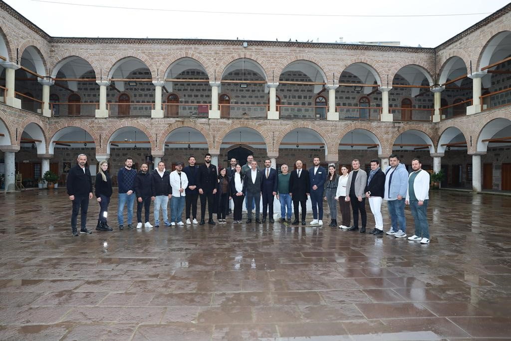 ŞEHZADELER BELEDİYE BAŞKANI HAKAN ŞİMŞEK, BELEDİYEYE BAĞLI DIŞ HİZMET BİRİMLERİNİ ZİYARET EDEREK...