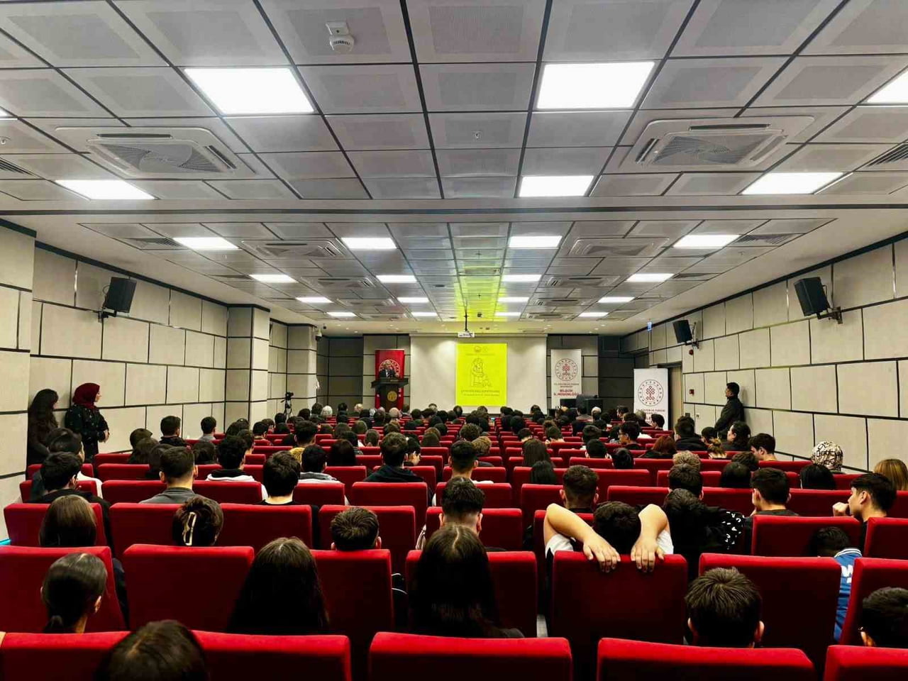 ŞEYH EDEBALİ KONFERANSI'NA YOĞUN İLGİ