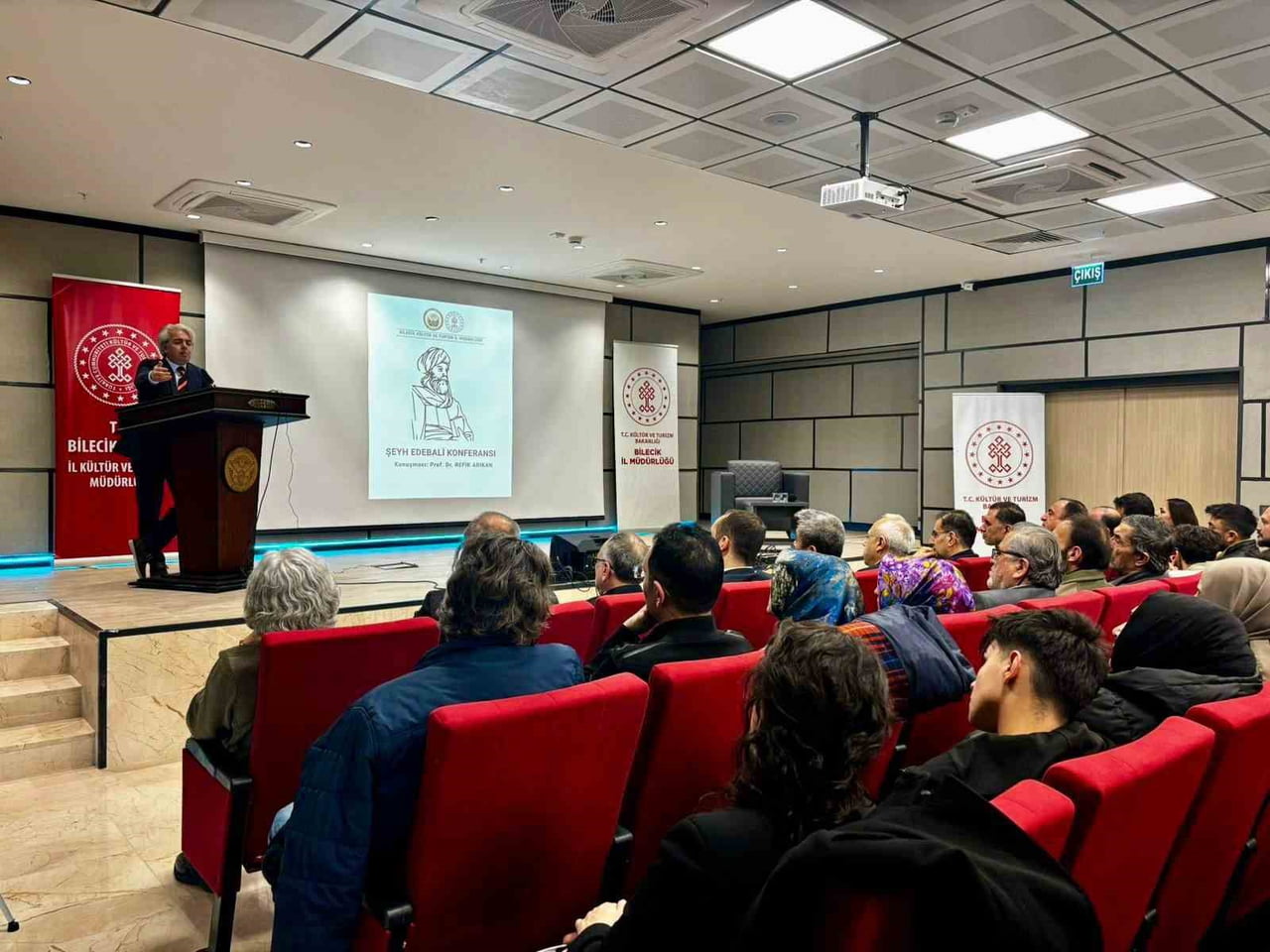 ŞEYH EDEBALİ KONFERANSI'NA YOĞUN İLGİ