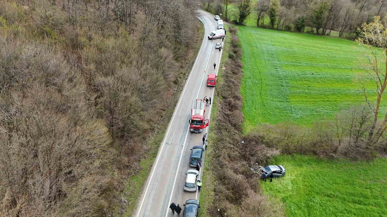 SİNOP'TA MEYDANA GELEN TRAFİK KAZASINDA 5 KİŞİ YARALANDI.